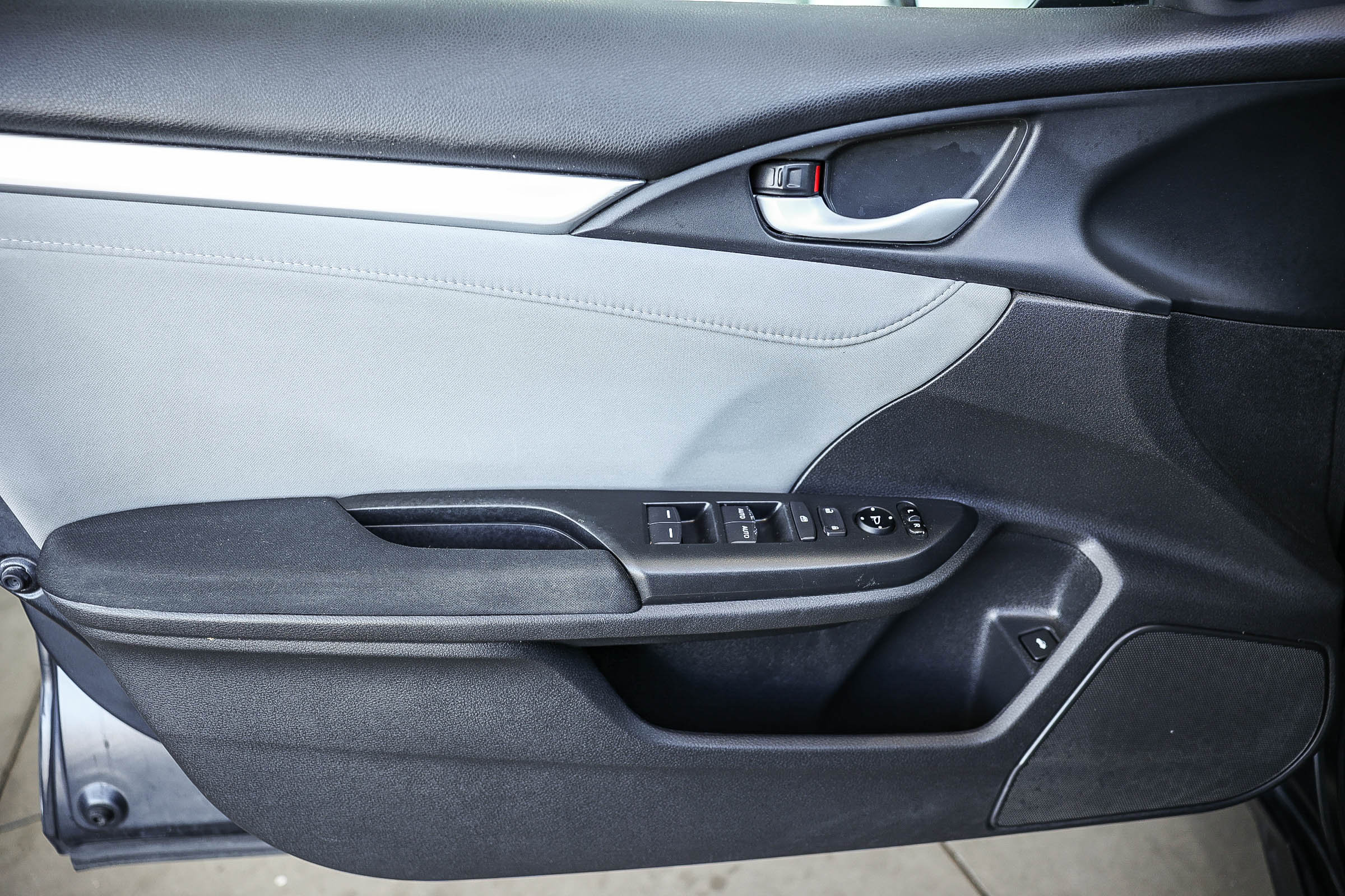 Used 2016 Honda Civic EX-T image 26