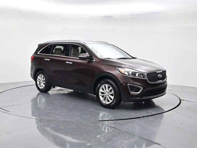 Used 2016 Kia Sorento LX w/ LX Convenience Package image 1