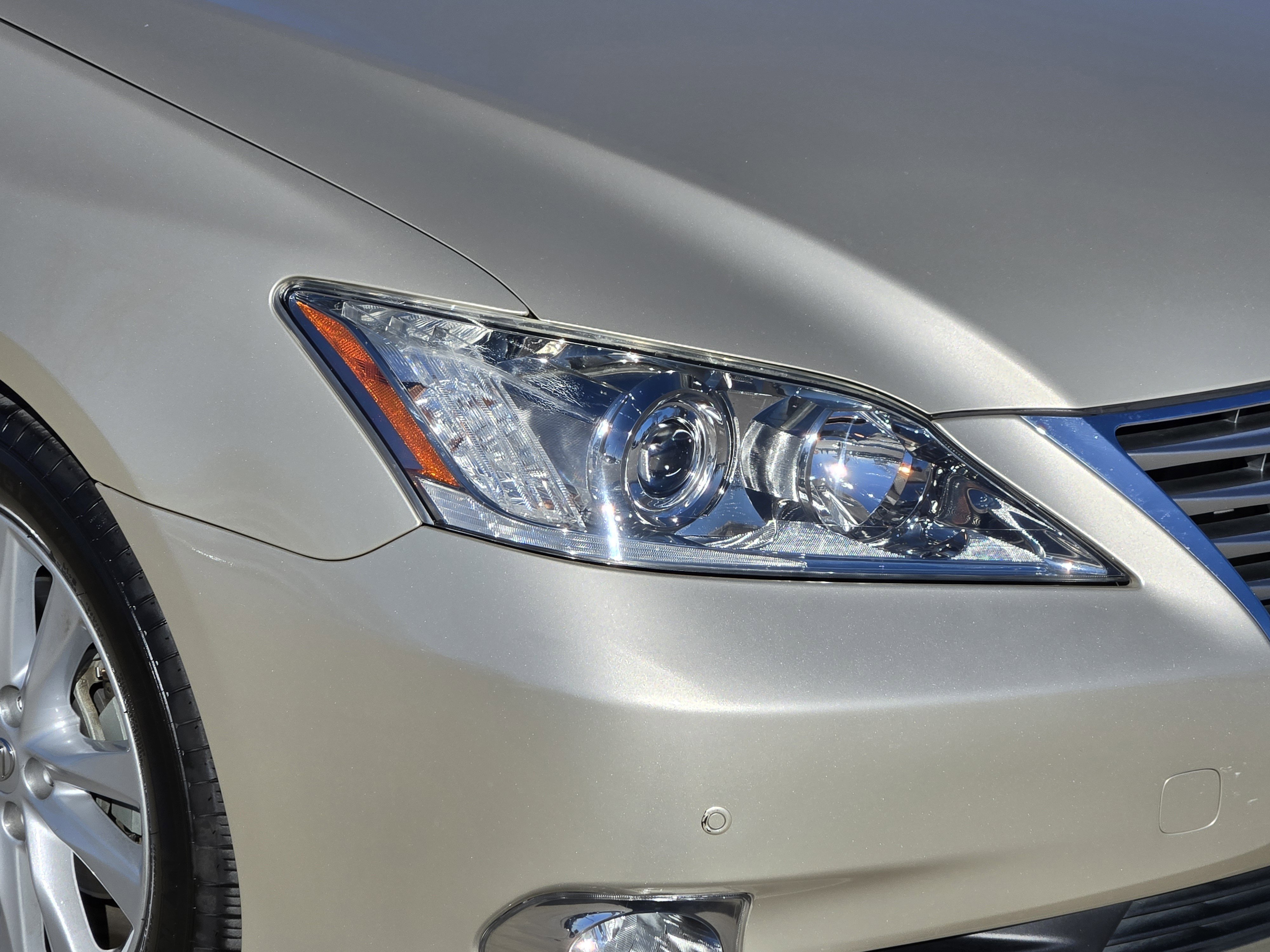 Used 2011 Lexus ES 350 image 6