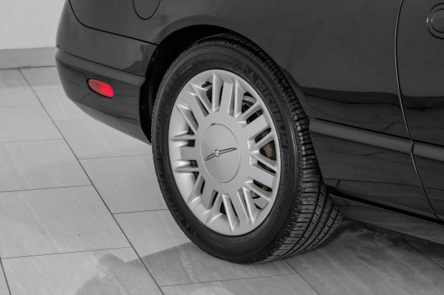Used 2002 Ford Thunderbird image 44