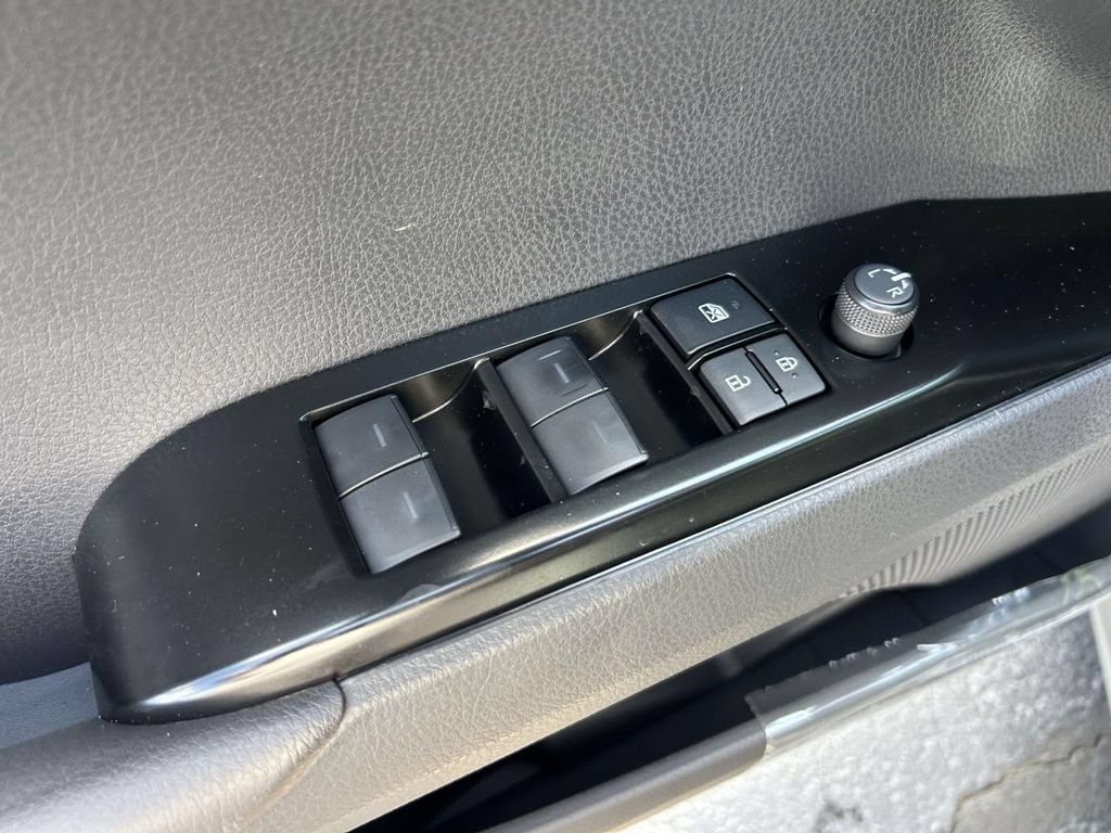Used 2026 Toyota Camry SE FWD image 16