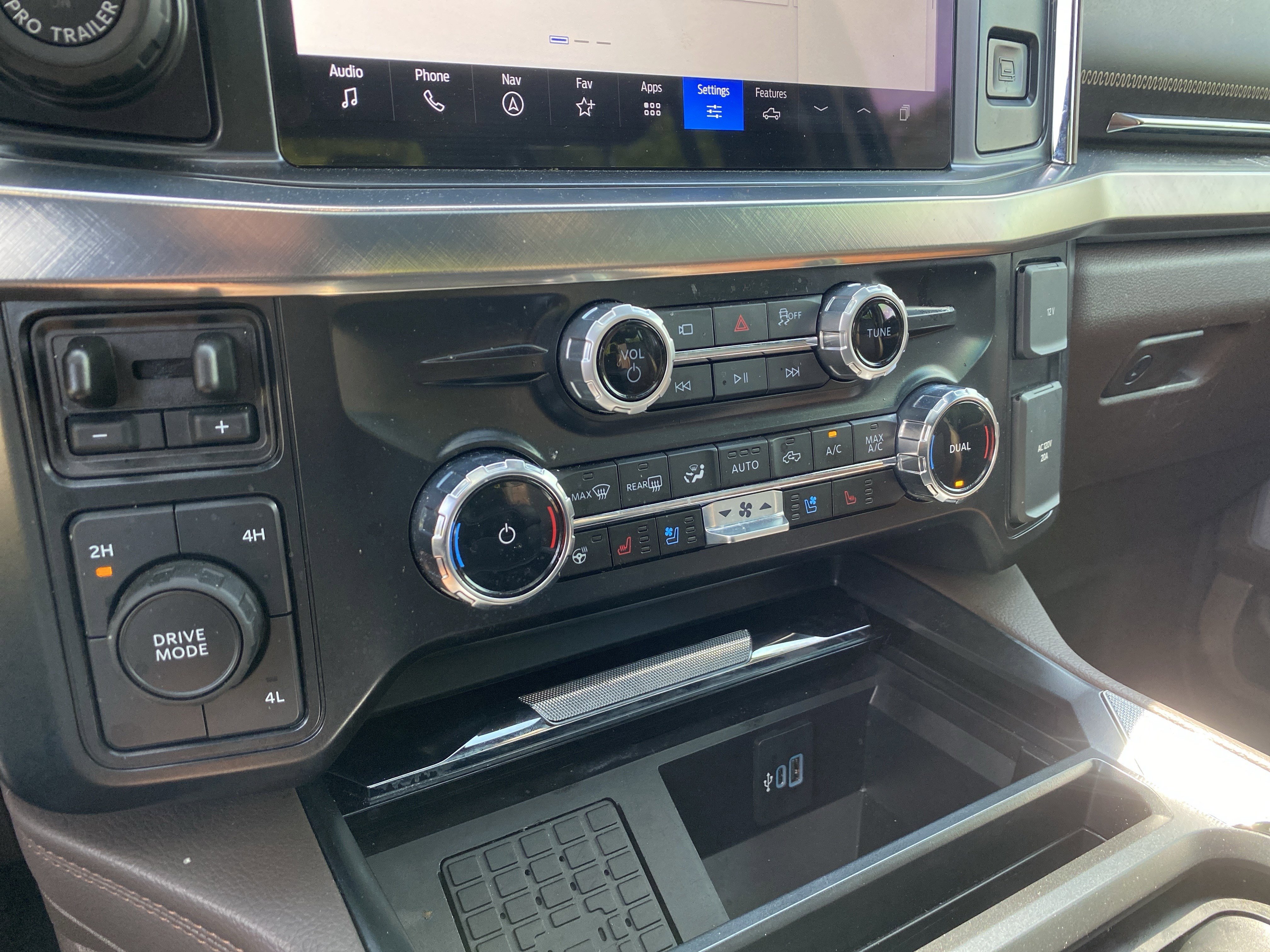 Used 2025 Ford F450 King Ranch w/ FX4 Off-Road Package AWD/4WD image 39