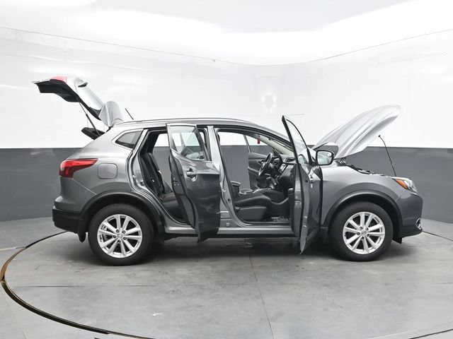 Used 2017 Nissan Rogue Sport SV w/ SV All-Weather Package AWD/4WD image 58