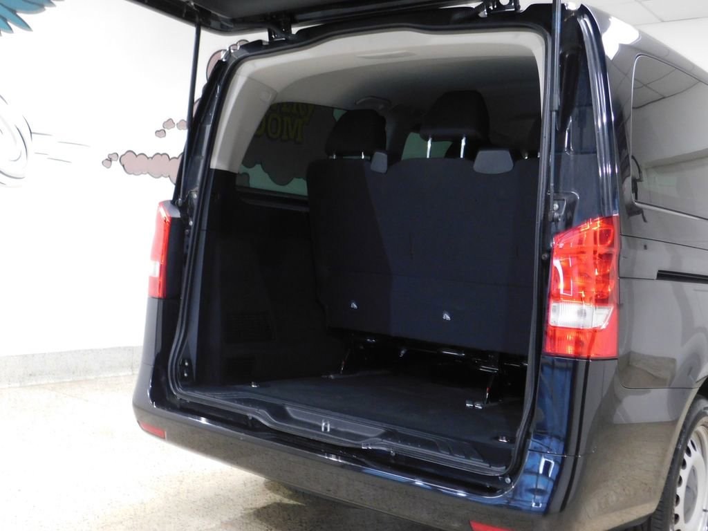 Used 2019 Mercedes-Benz Metris Passenger image 58