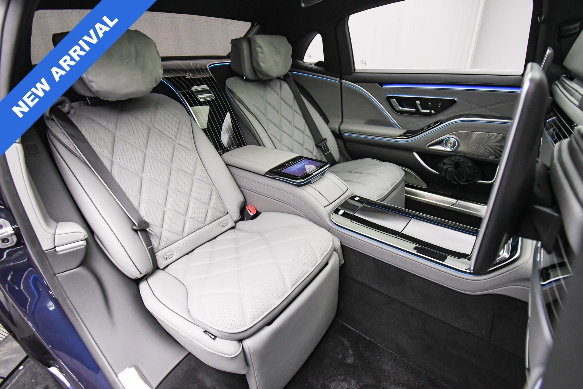 Used 2025 Mercedes-Benz Maybach S 580 4MATIC image 57