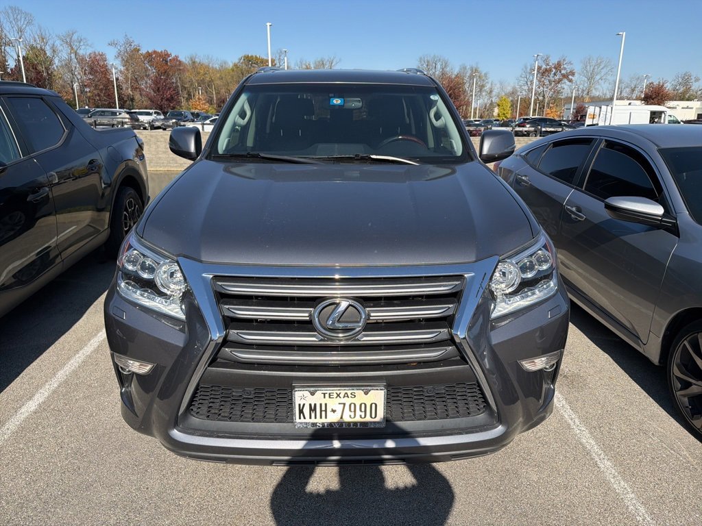 Used 2018 Lexus GX 460 image 3