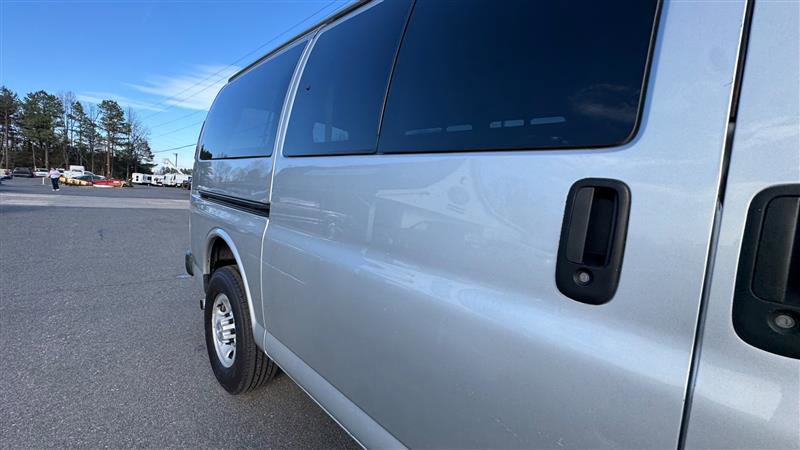 Used 2017 Chevrolet Express 2500 LS image 23