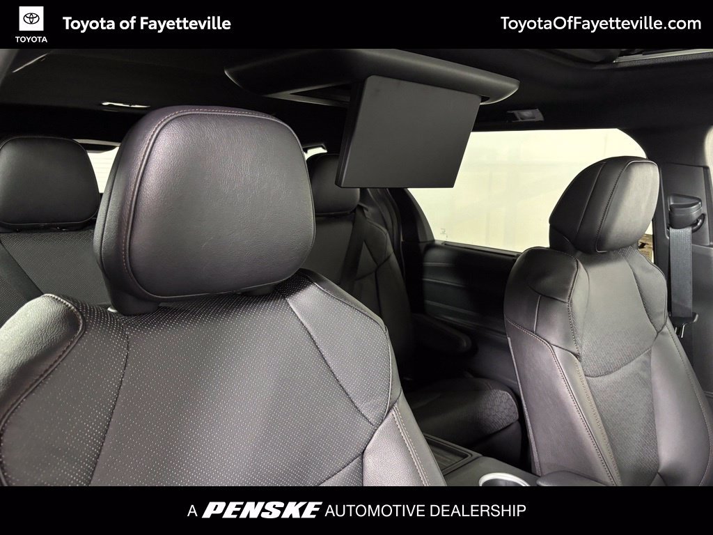 New 2026 Toyota Sienna Platinum AWD/4WD image 18