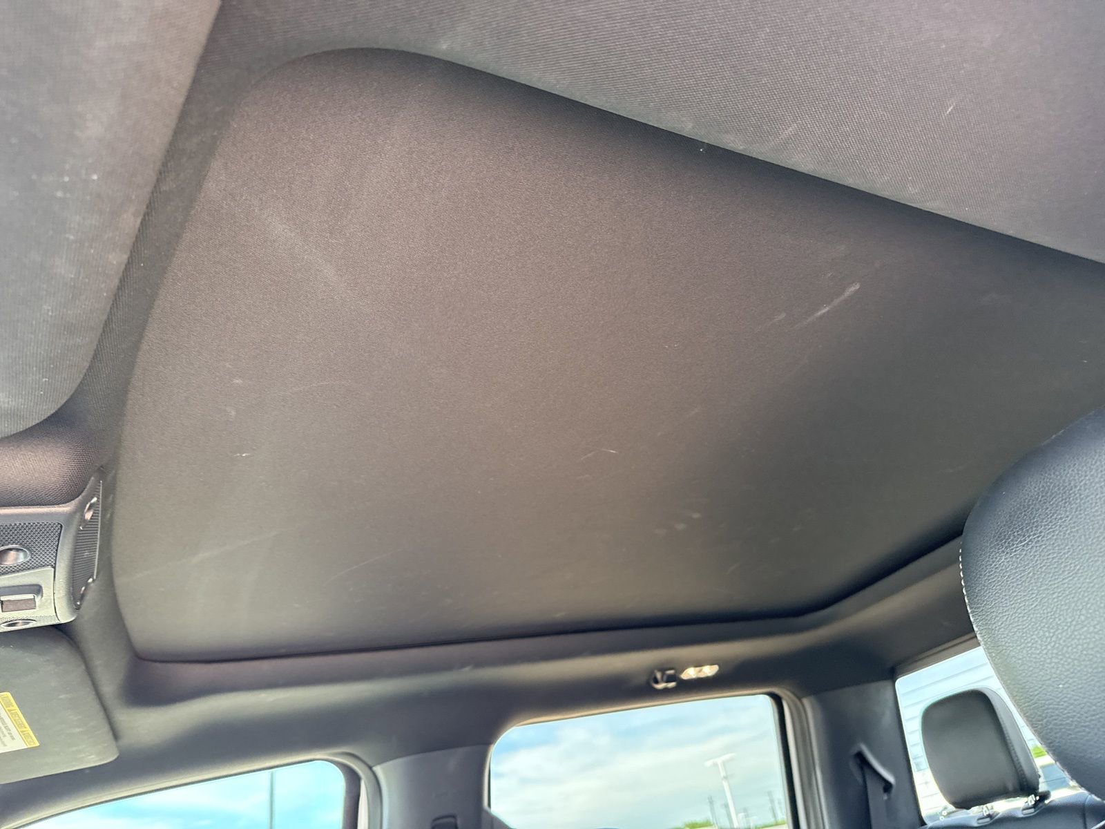 Used 2022 Ford F250 Lariat w/ Tremor Off-Road Package image 15