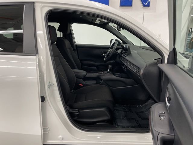 Used 2024 Honda HR-V Sport image 11