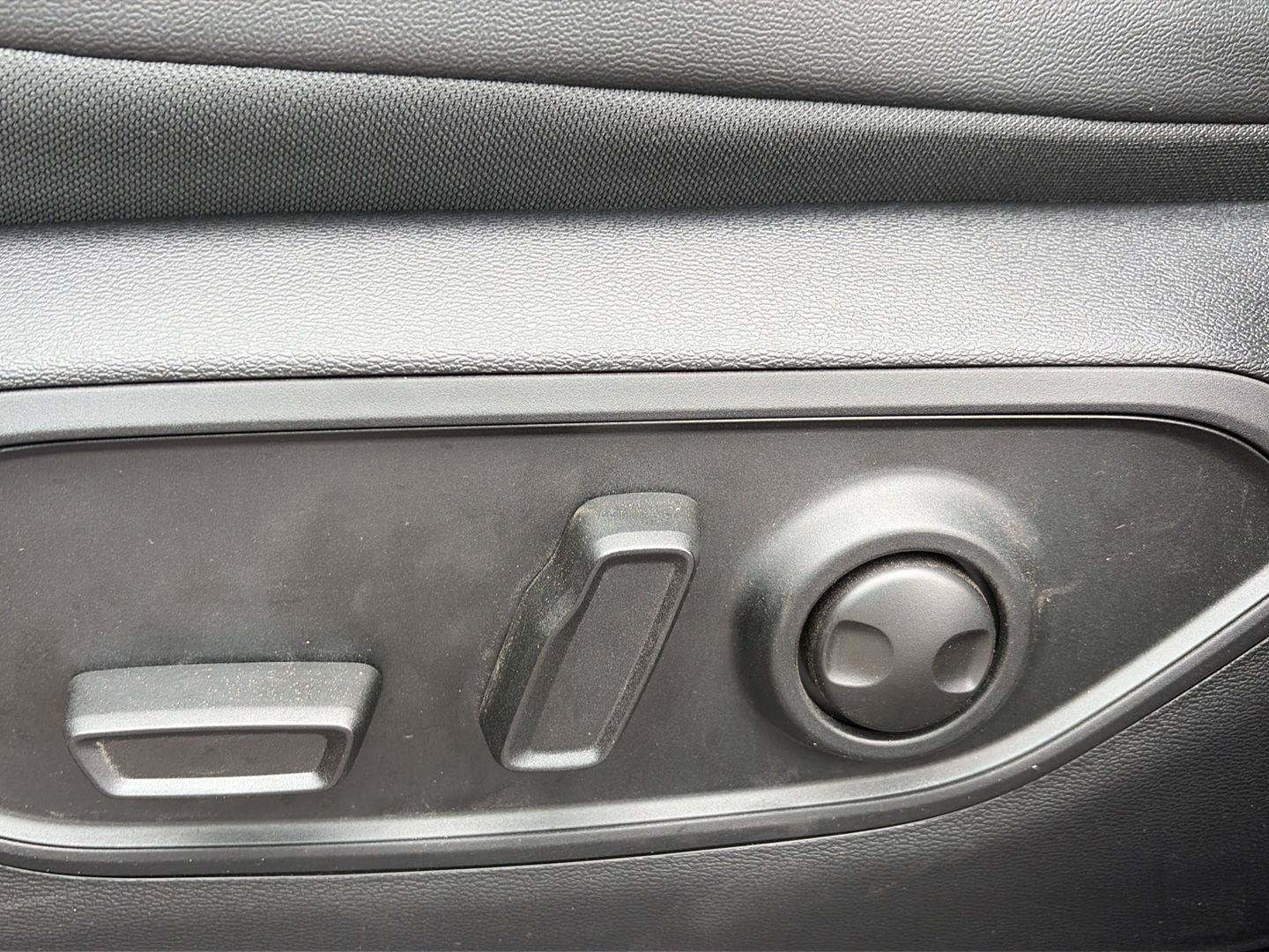 New 2026 Jeep Cherokee Limited AWD/4WD image 40