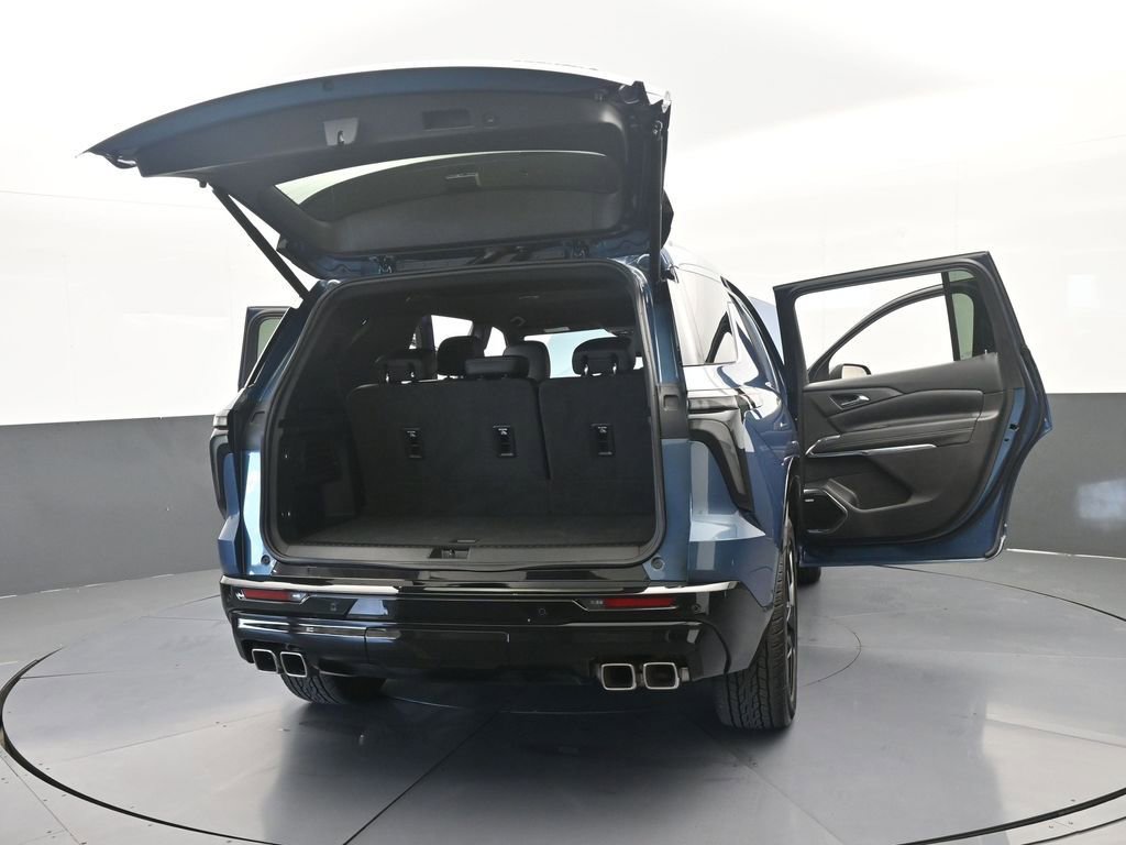 Used 2025 Chevrolet Traverse High Country image 86