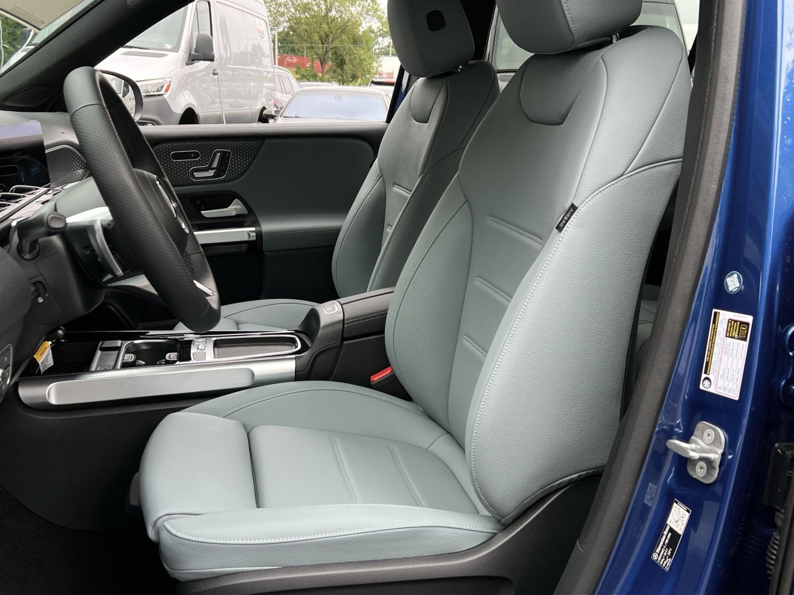 New 2026 Mercedes-Benz GLB 250 4MATIC image 11