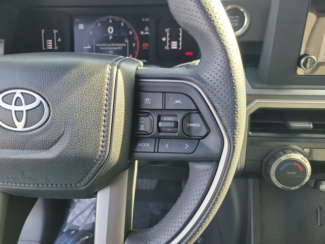Used 2025 Toyota 4Runner SR5 AWD/4WD image 24