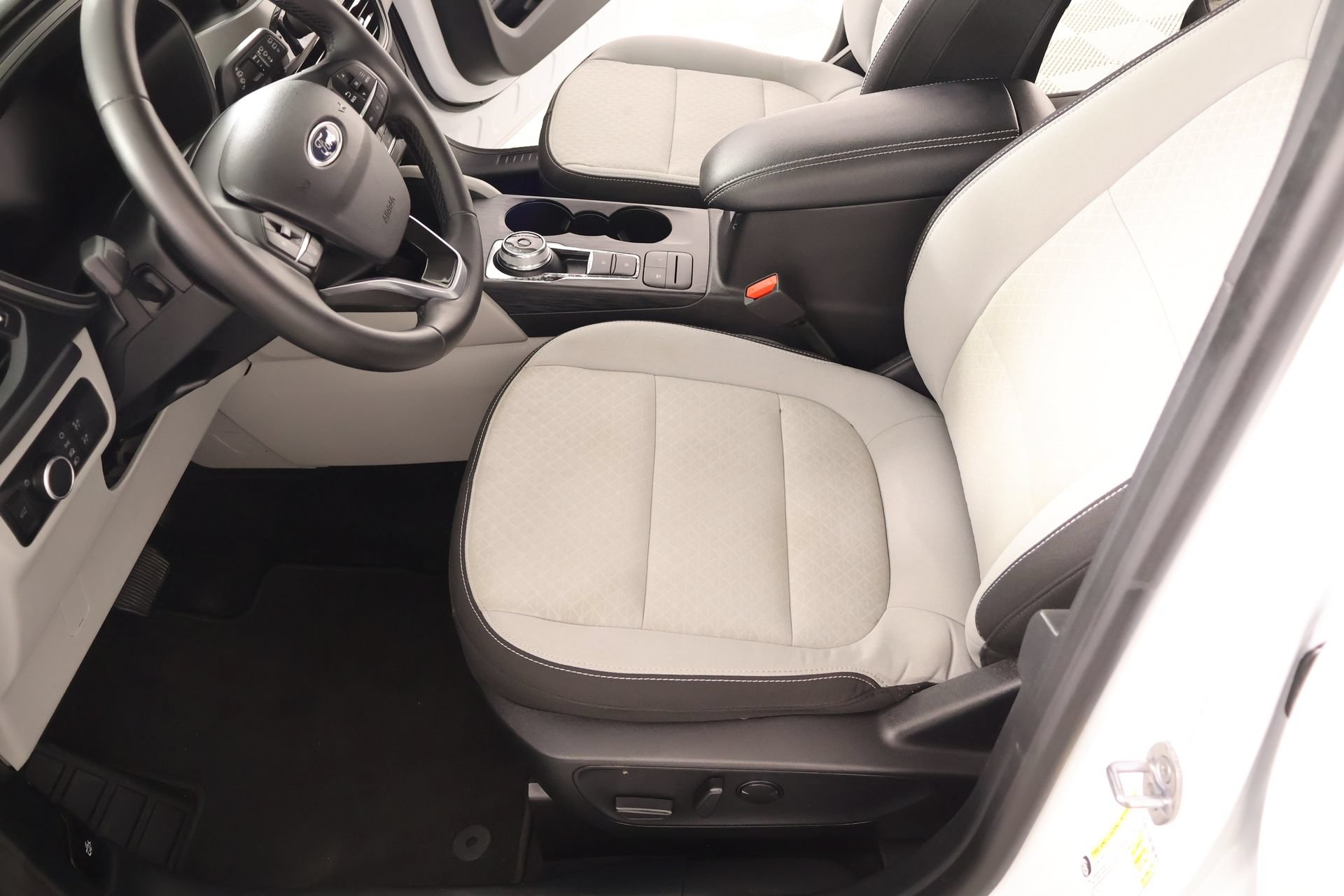 Used 2024 Ford Escape Active FWD image 10