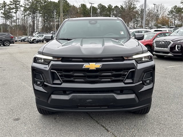 Used 2024 Chevrolet Colorado LT w/ LT Convenience Package III image 2