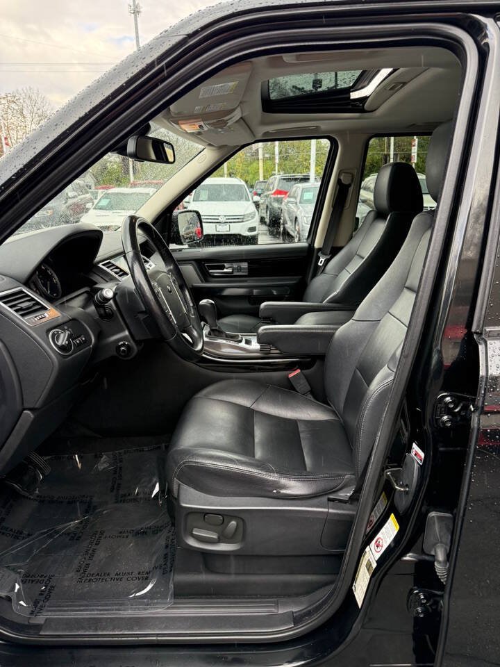 Used 2013 Land Rover Range Rover Sport HSE w/ HSE Silver Pkg AWD/4WD image 9