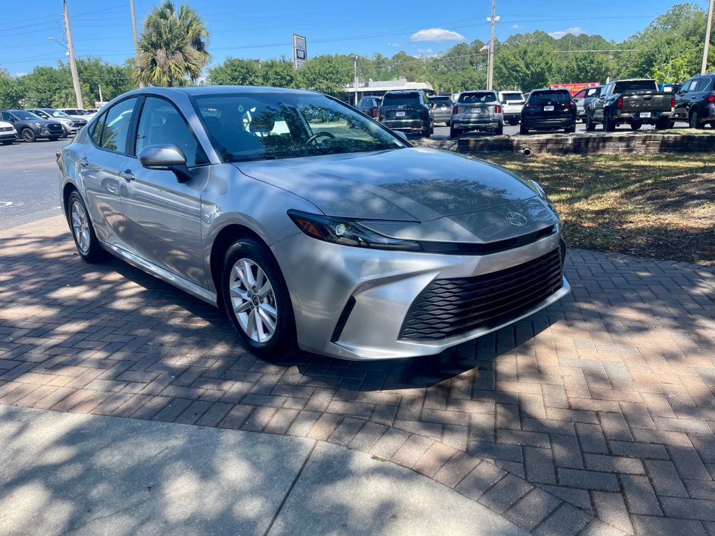 Used 2026 Toyota Camry LE FWD image 7