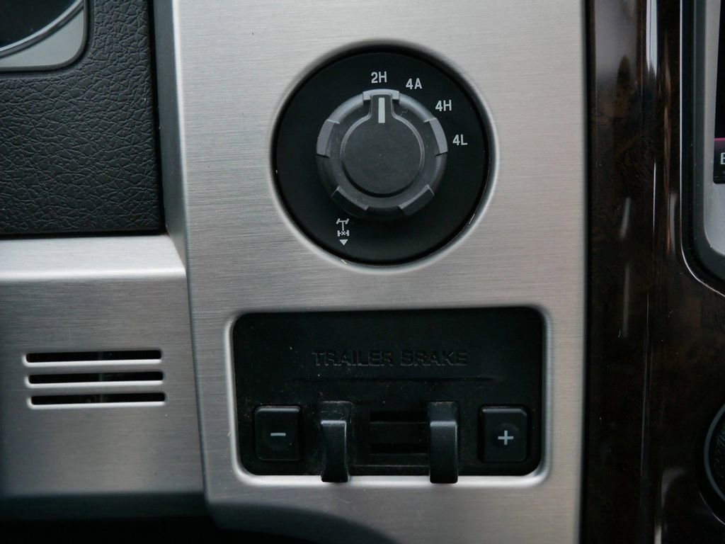 Used 2014 Ford F150 Platinum image 23