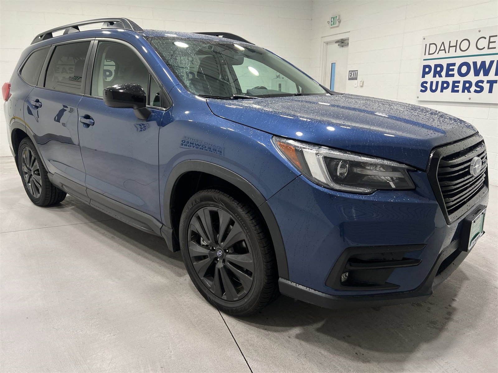 Used 2022 Subaru Ascent Onyx Edition image 2