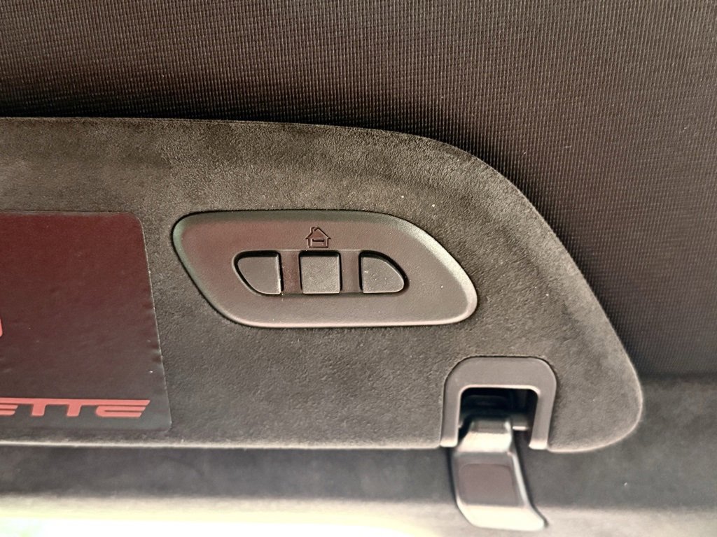 Used 2015 Chevrolet Corvette Stingray Z51 w/ 3LT Preferred Equipment Group image 29