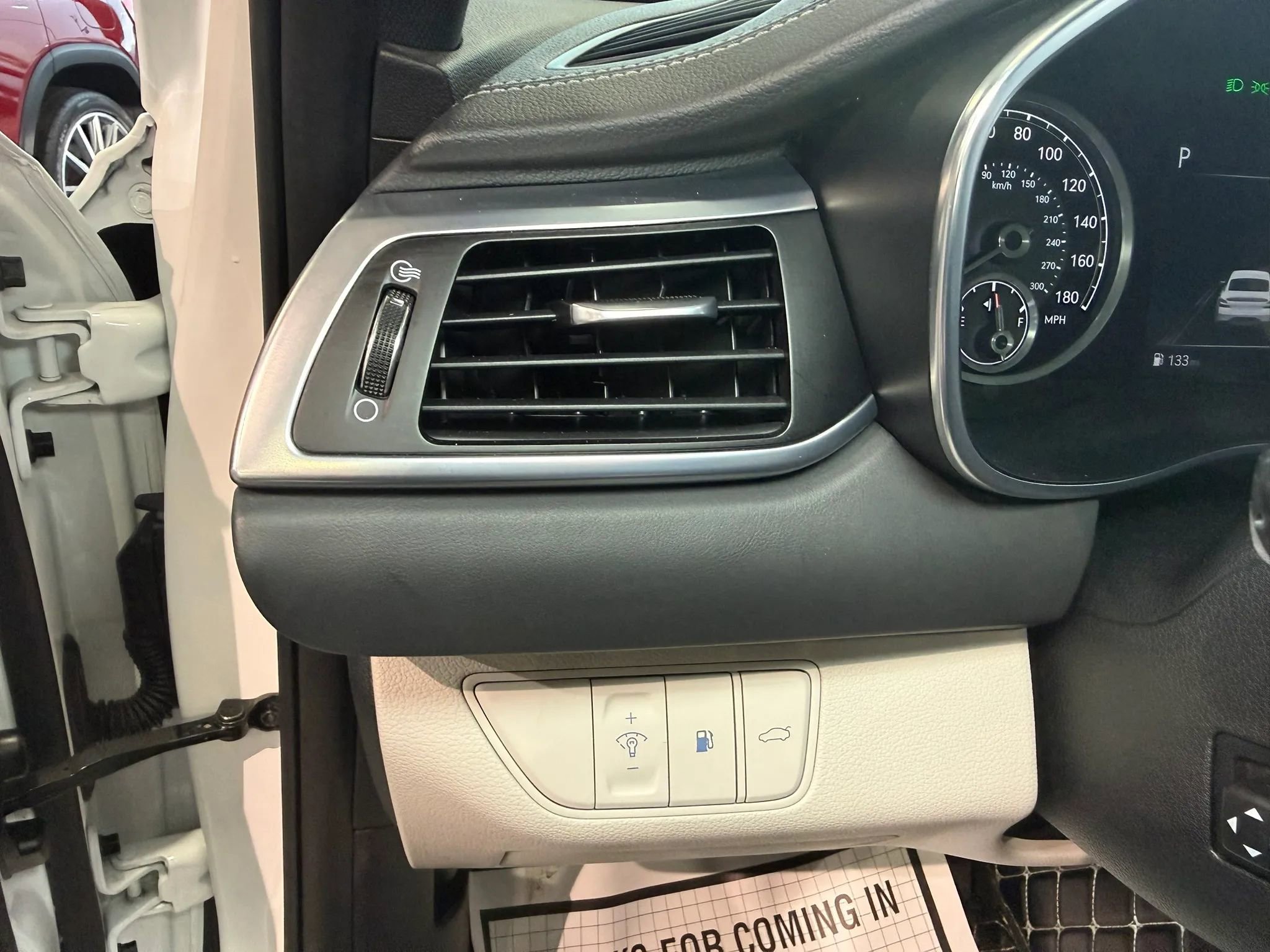 Used 2022 Genesis G70 3.3T image 20