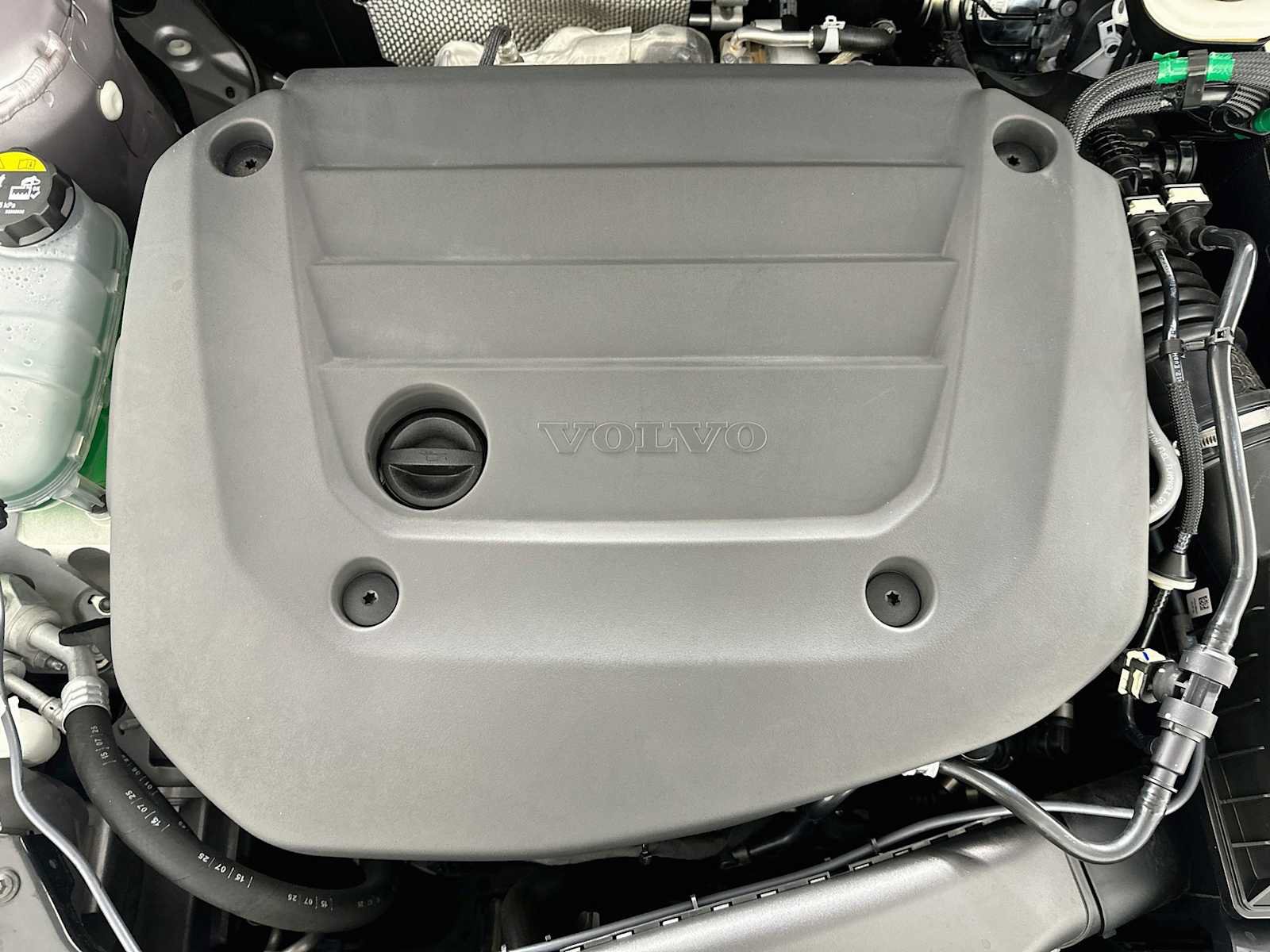 Used 2026 Volvo XC40 B5 Plus w/ Climate Package AWD/4WD image 29