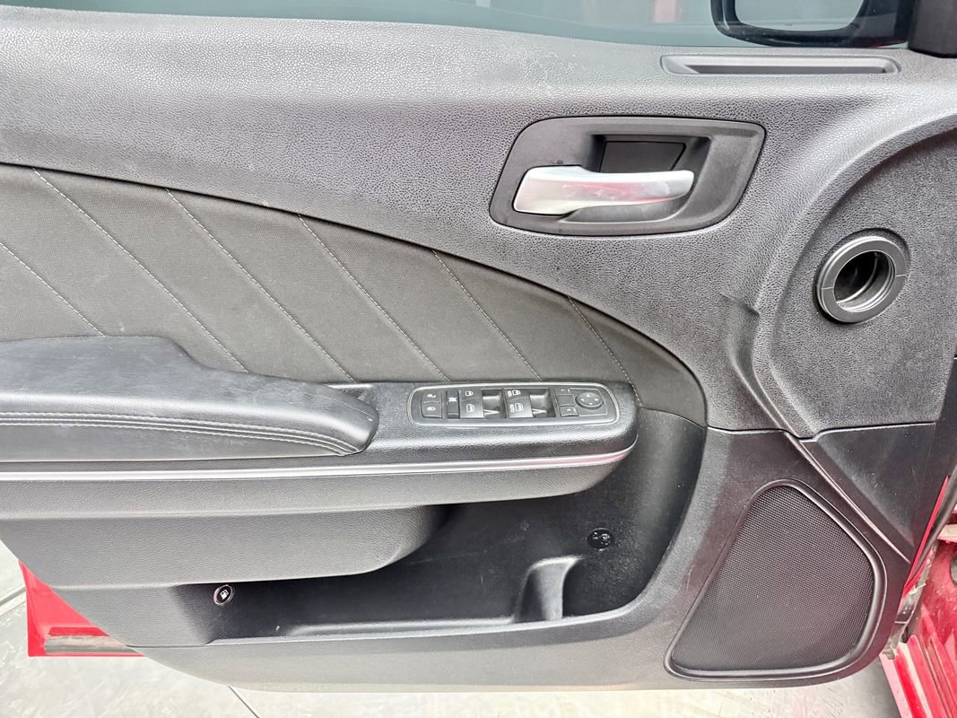 Used 2016 Dodge Charger R/T w/ Navigation & Travel Group image 15