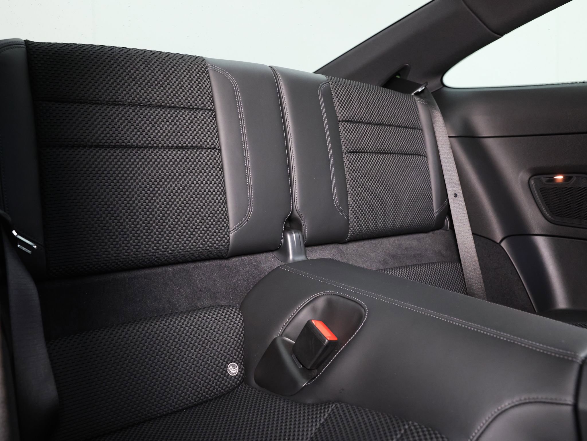 Used 2023 Porsche 911 Carrera T image 6