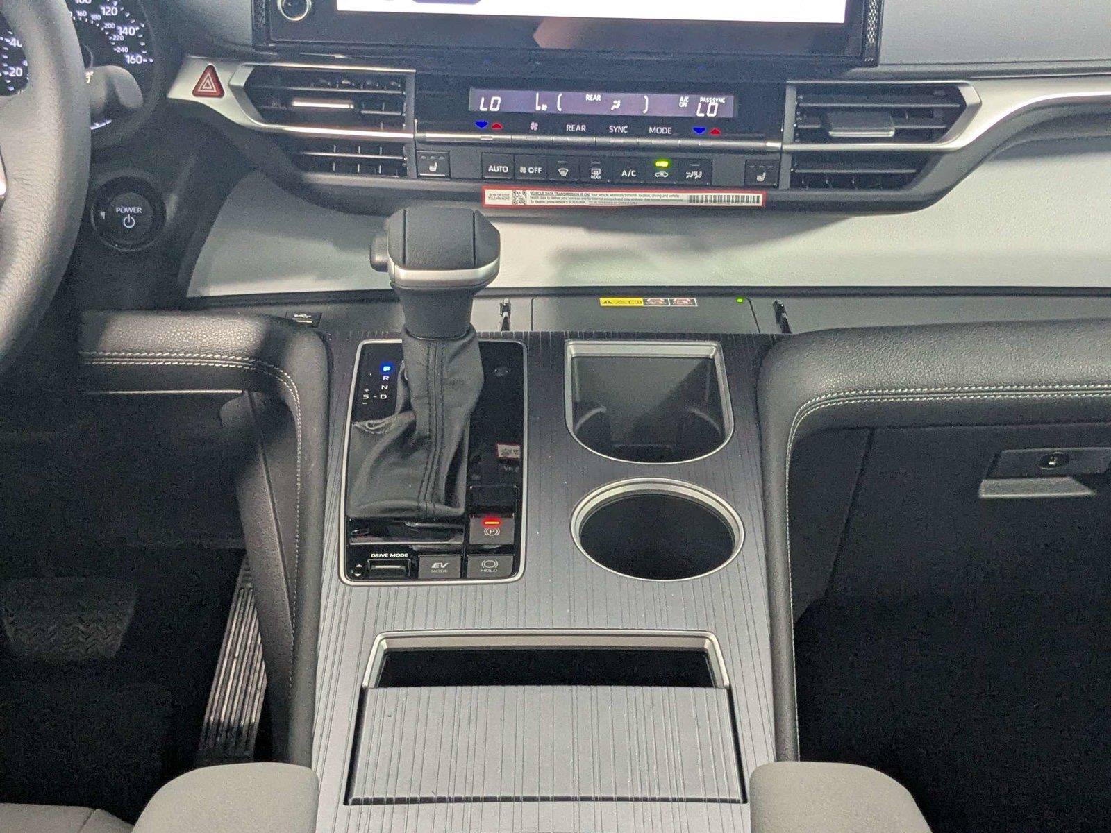 New 2026 Toyota Sienna XLE FWD image 29