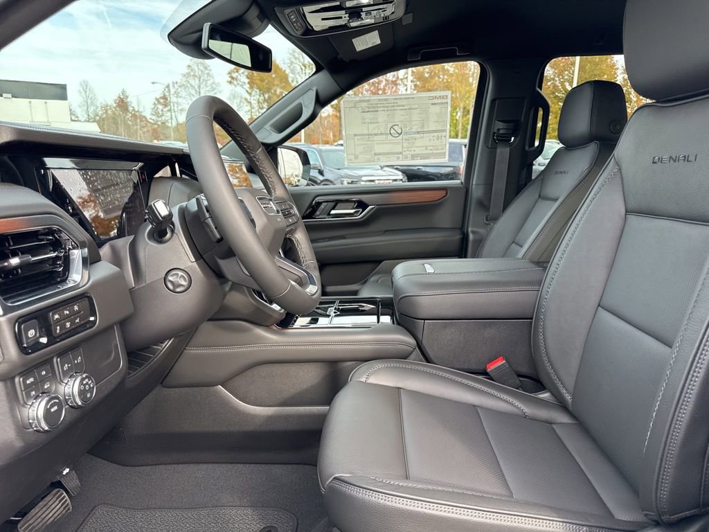 New 2026 GMC Yukon XL Denali image 9