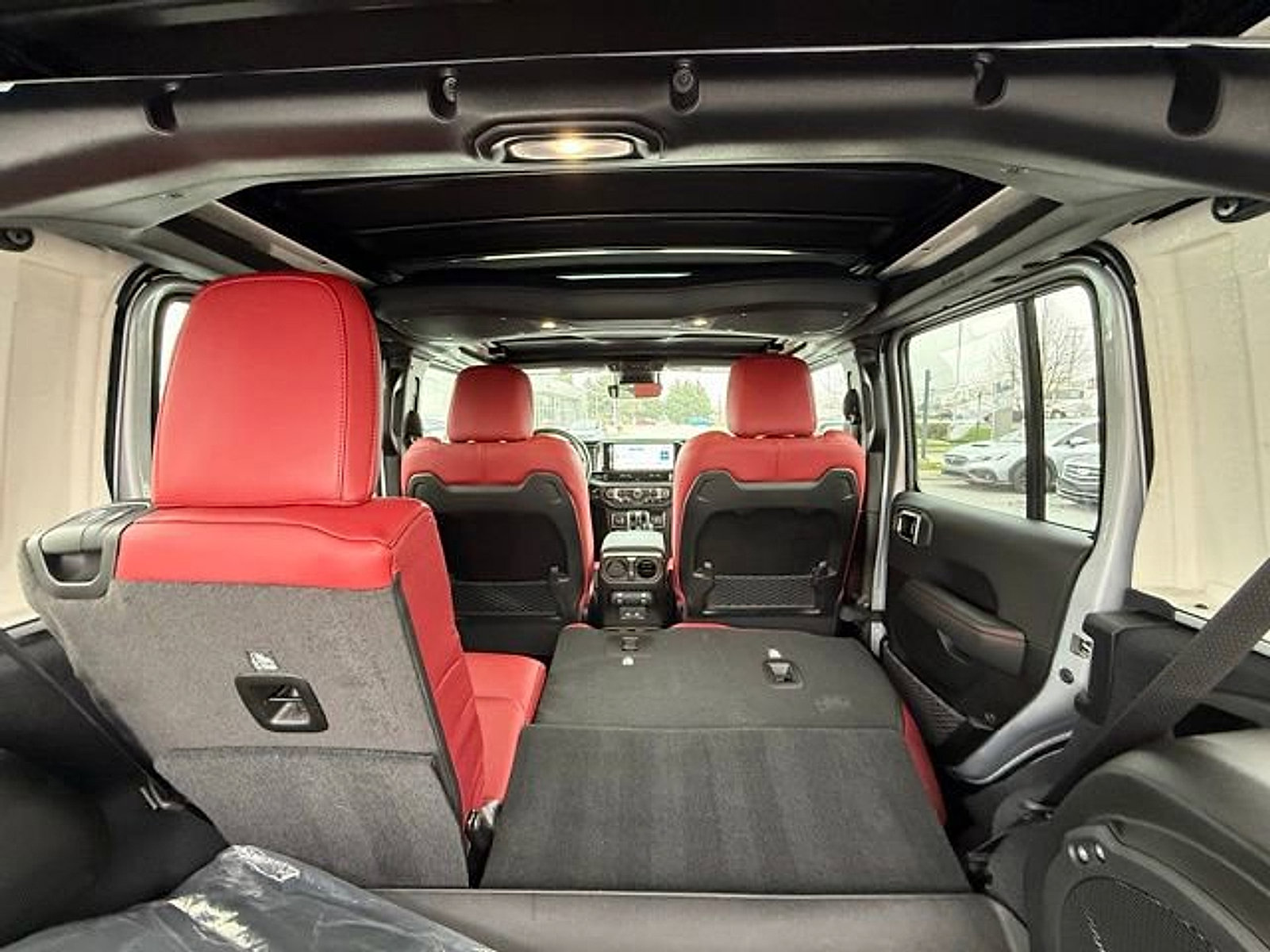 Used 2024 Jeep Wrangler Unlimited Rubicon 392 image 10