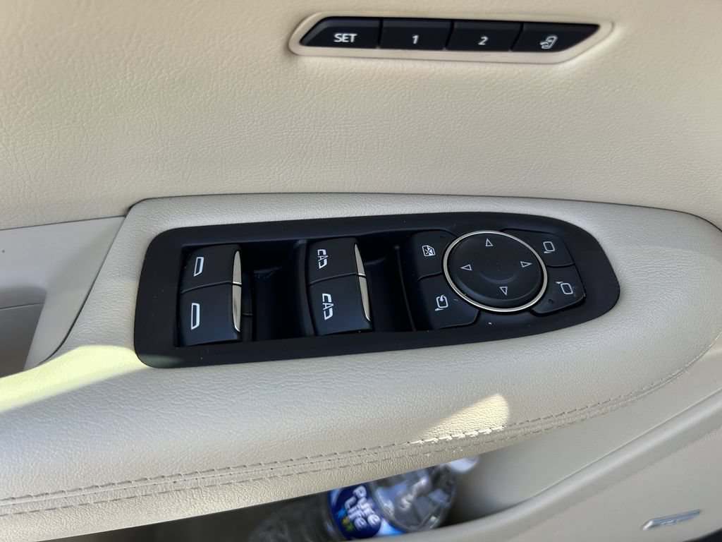 Used 2019 Cadillac XT5 Luxury FWD image 23