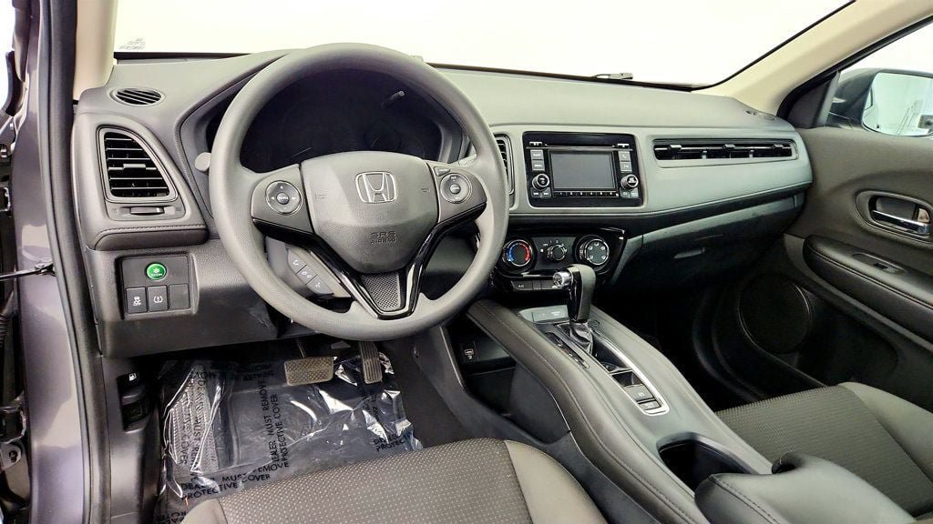 Used 2019 Honda HR-V LX image 12