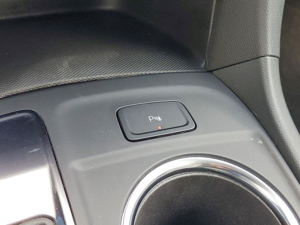 Used 2024 Chevrolet Equinox LT FWD image 18