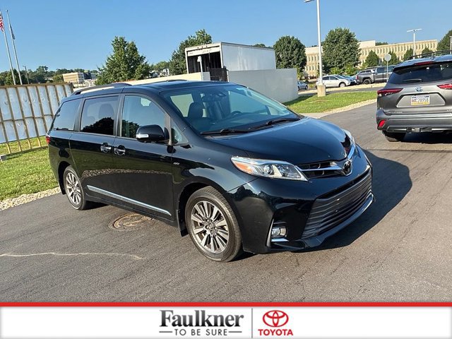 Certified 2018 Toyota Sienna Limited Premium AWD/4WD image 2