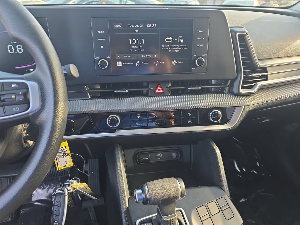 Used 2025 Kia Sportage LX FWD image 17