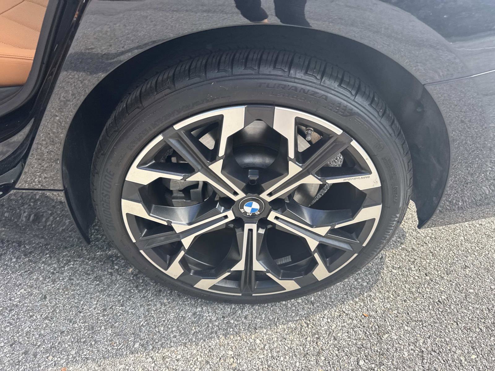 Certified 2025 BMW 330i 330i w/ Convenience Package image 11