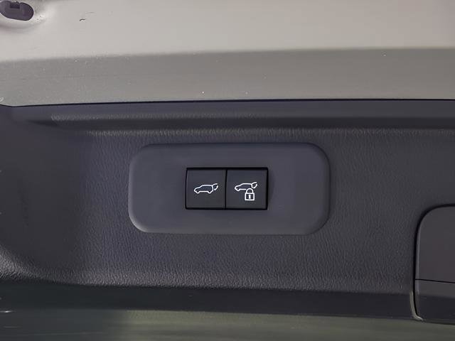 Certified 2025 Toyota Grand Highlander AWD image 25