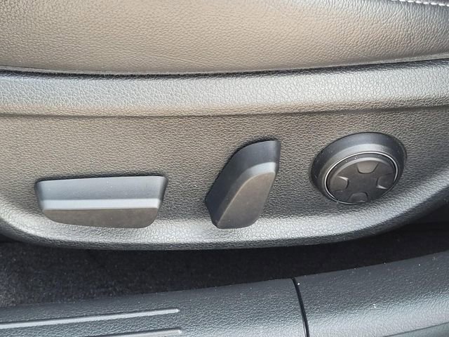 Used 2022 Genesis G70 2.0T image 22