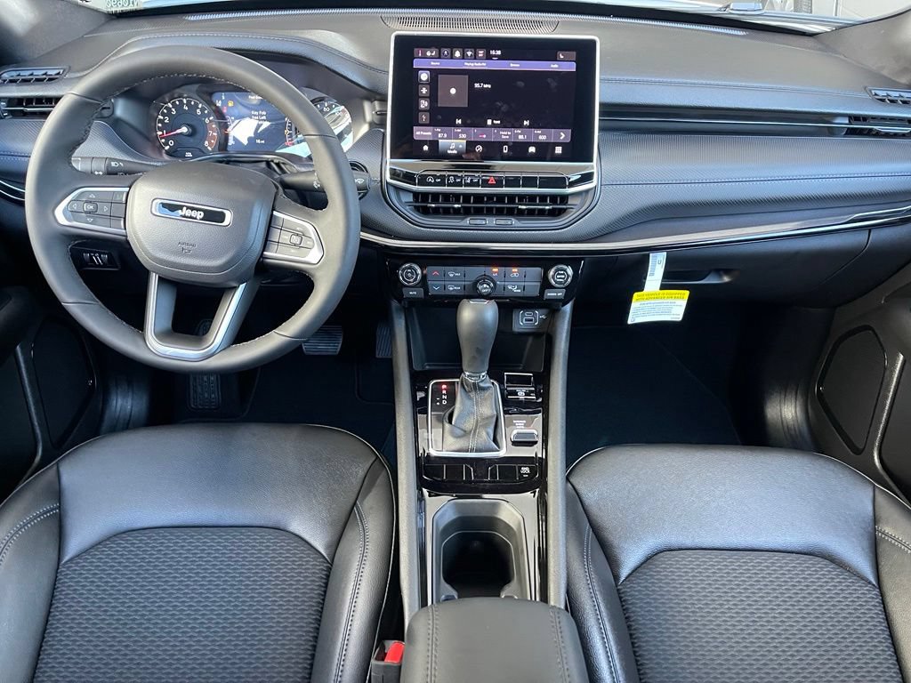 New 2026 Jeep Compass Latitude AWD/4WD image 11