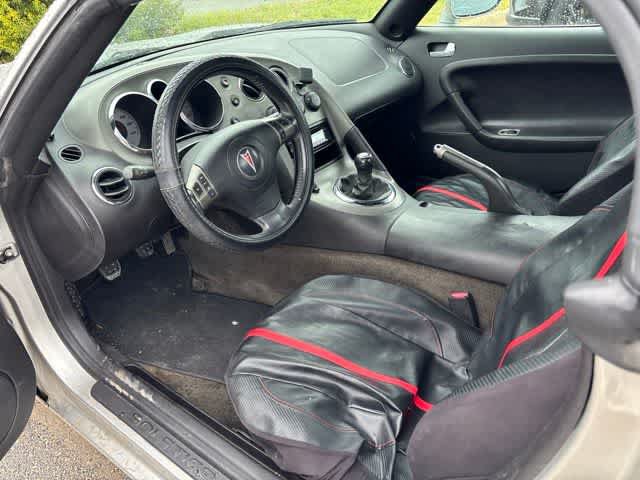 Used 2006 Pontiac Solstice Convertible w/ Premium Package RWD image 9