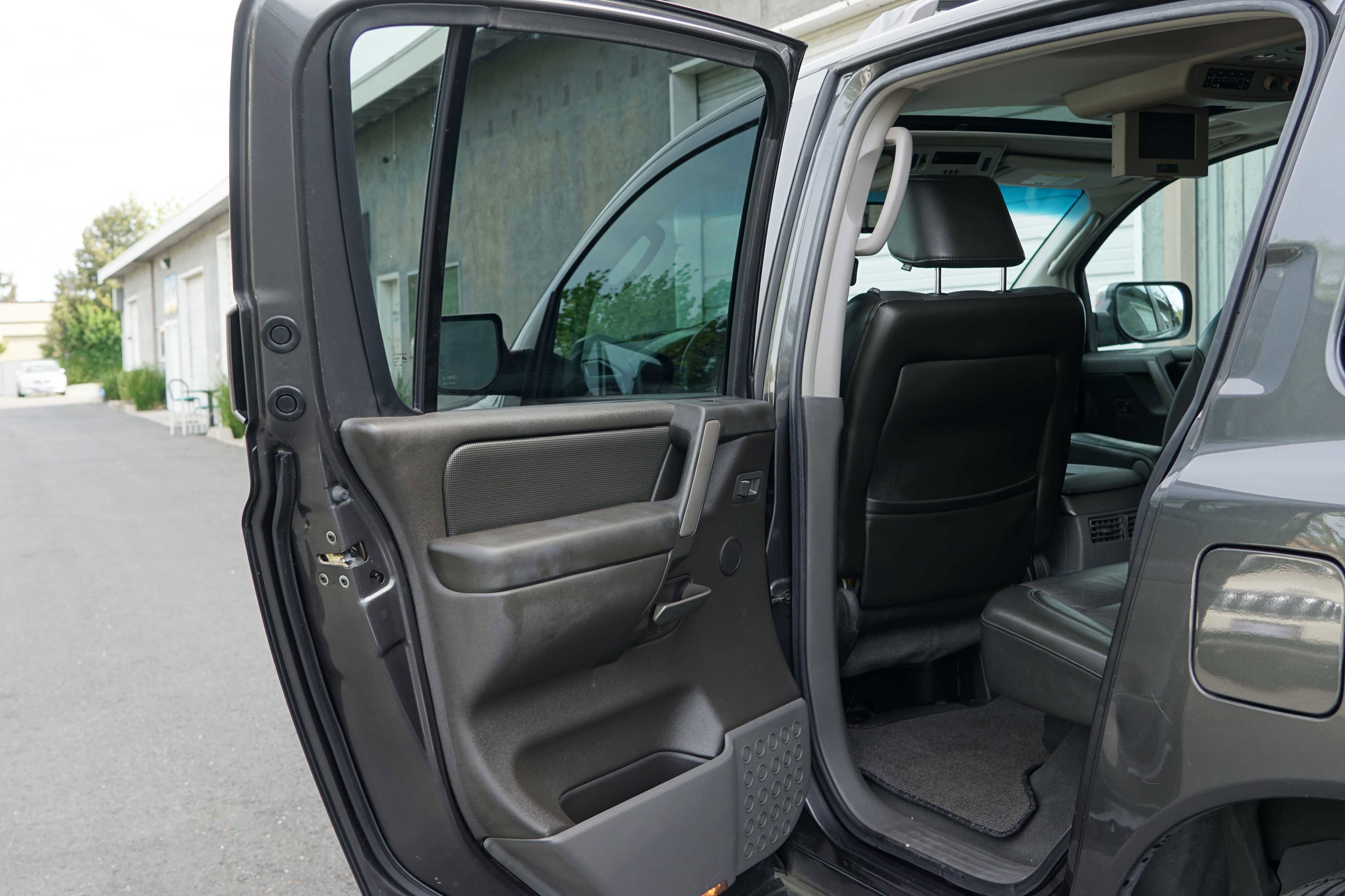 Used 2006 Nissan Armada LE w/ (U06) Technology Pkg (LE) image 24