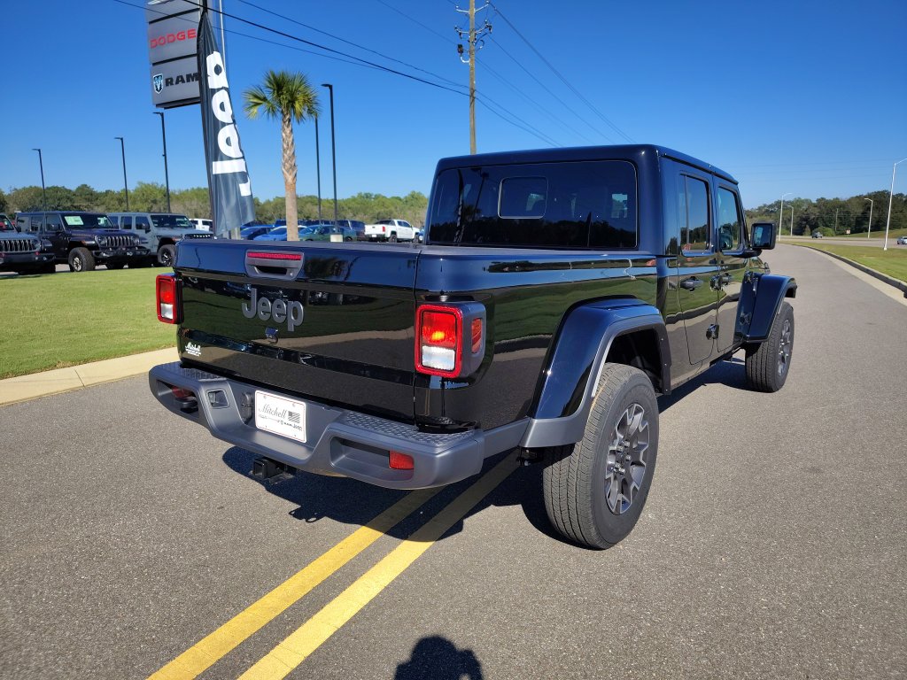 New 2025 Jeep Gladiator Sport w/ Premium Package AWD/4WD image 8