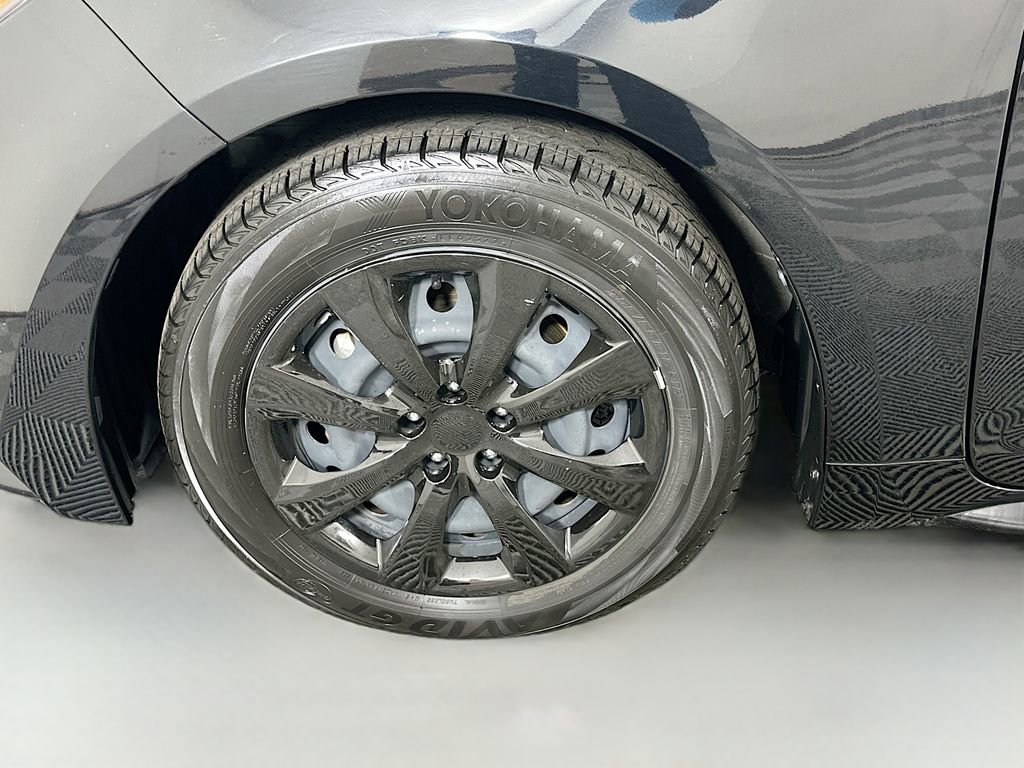 Certified 2024 Toyota Corolla LE image 30