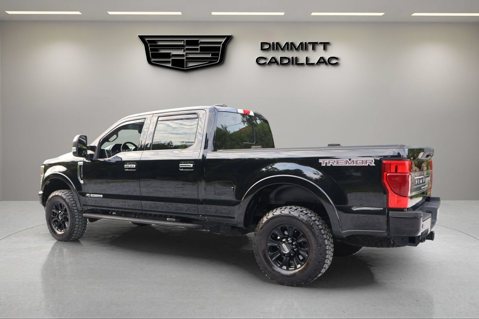 Used 2020 Ford F250 Platinum w/ Tremor Off-Road Package AWD/4WD image 7