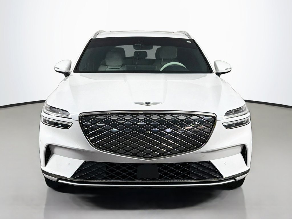 Used 2024 Genesis Electrified GV70 AWD/4WD image 2