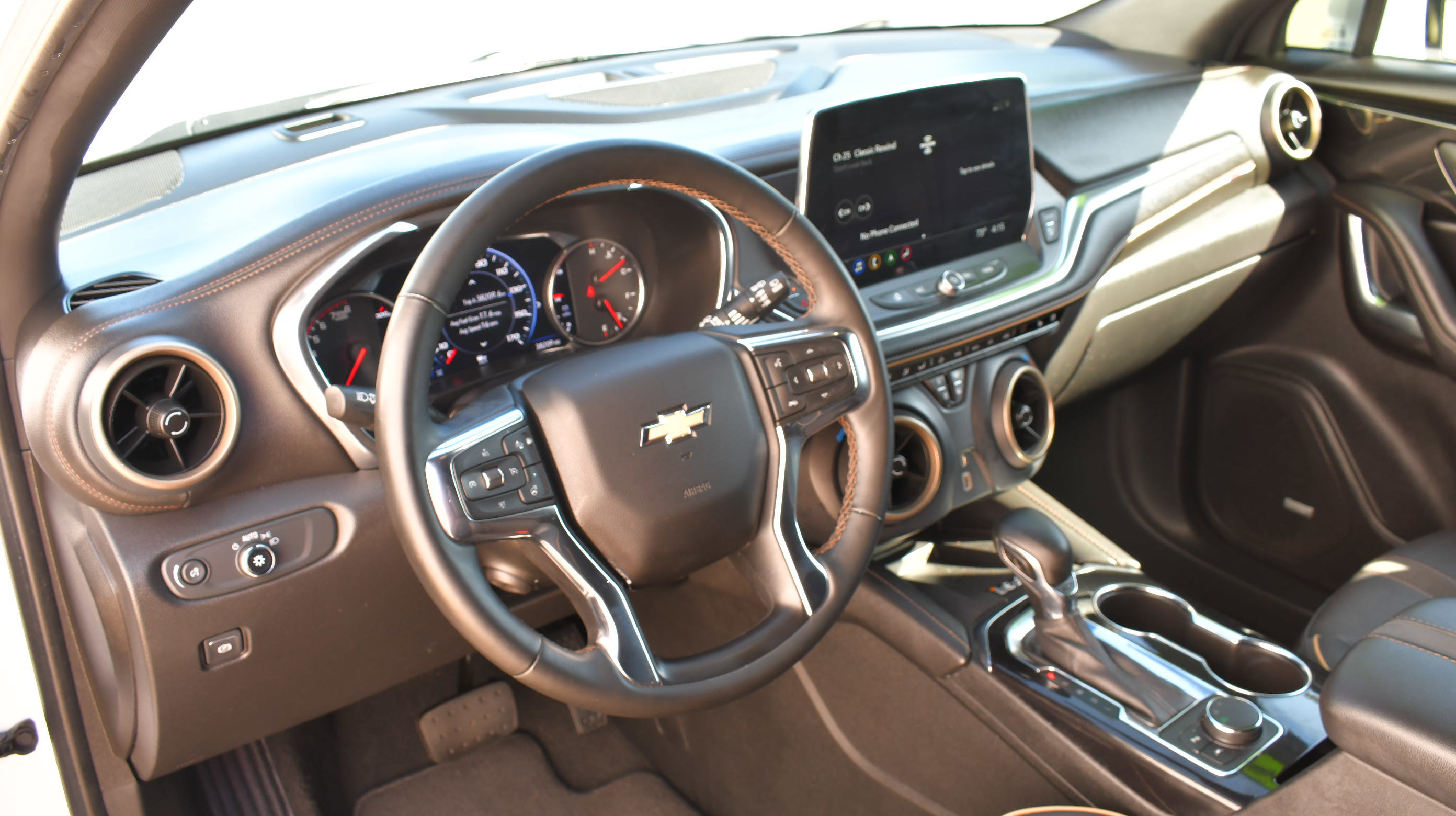 Used 2023 Chevrolet Blazer Premier w/ Driver Confidence II Package FWD image 15