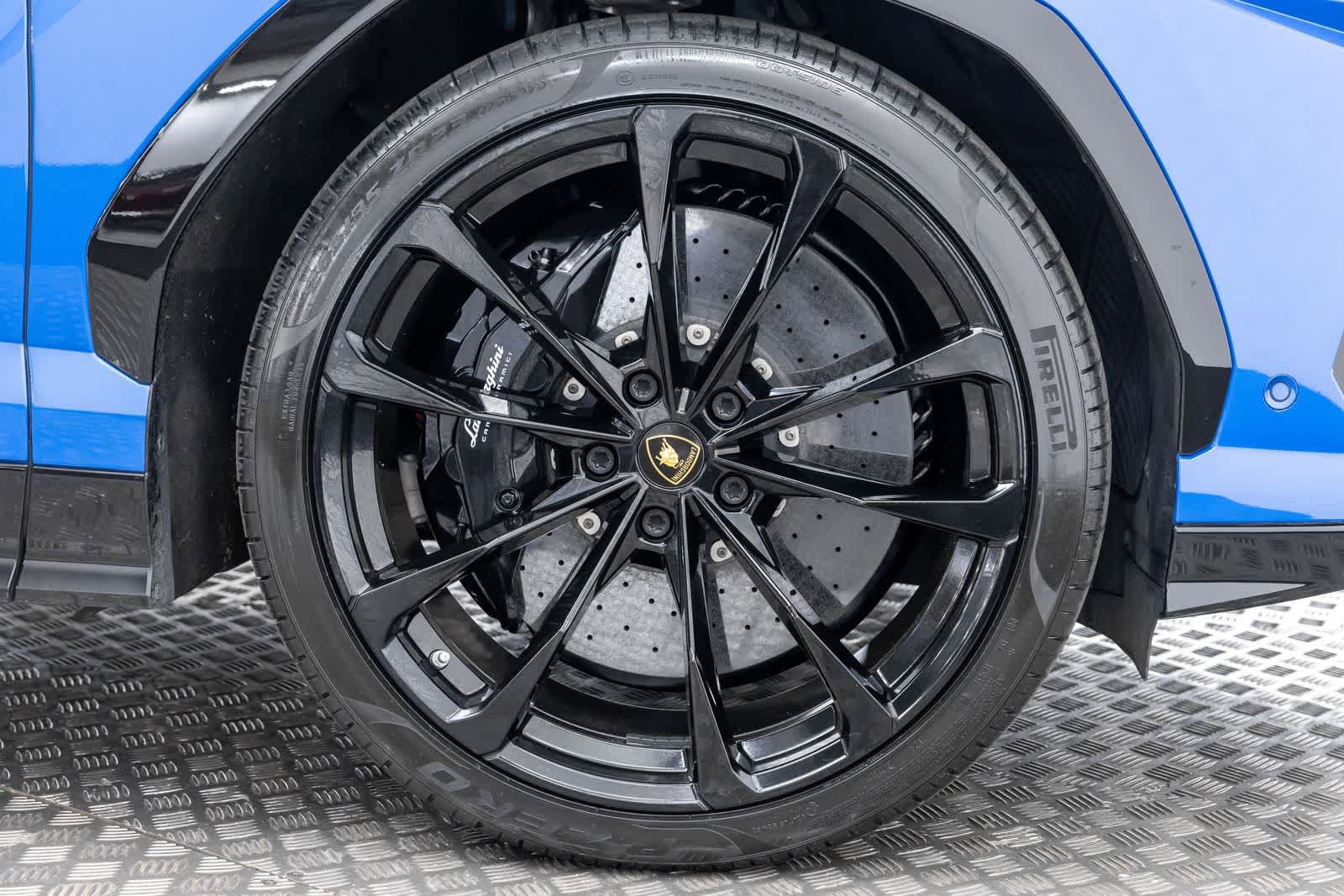 Used 2019 Lamborghini Urus image 63