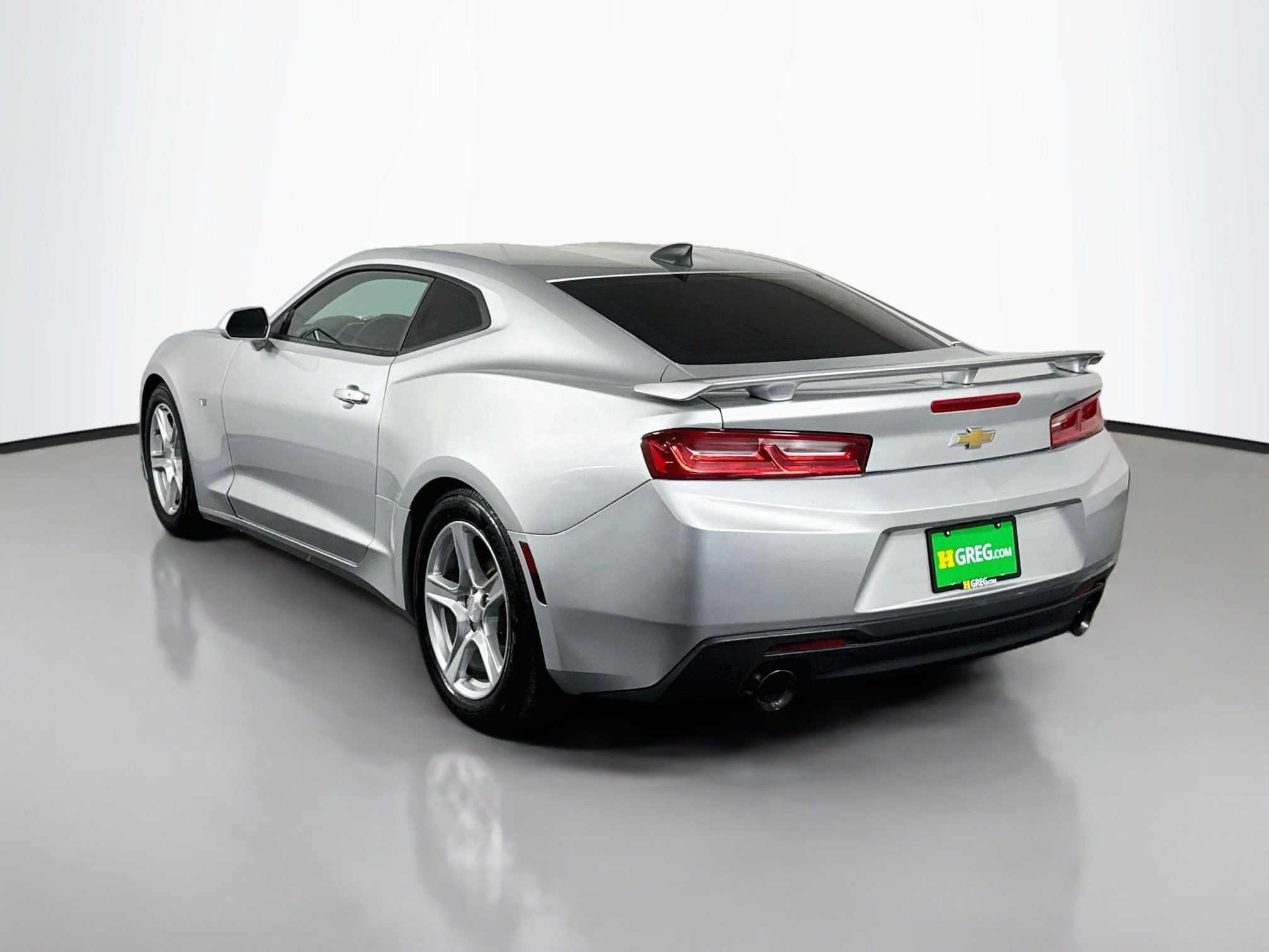 Used 2017 Chevrolet Camaro LT RWD image 7